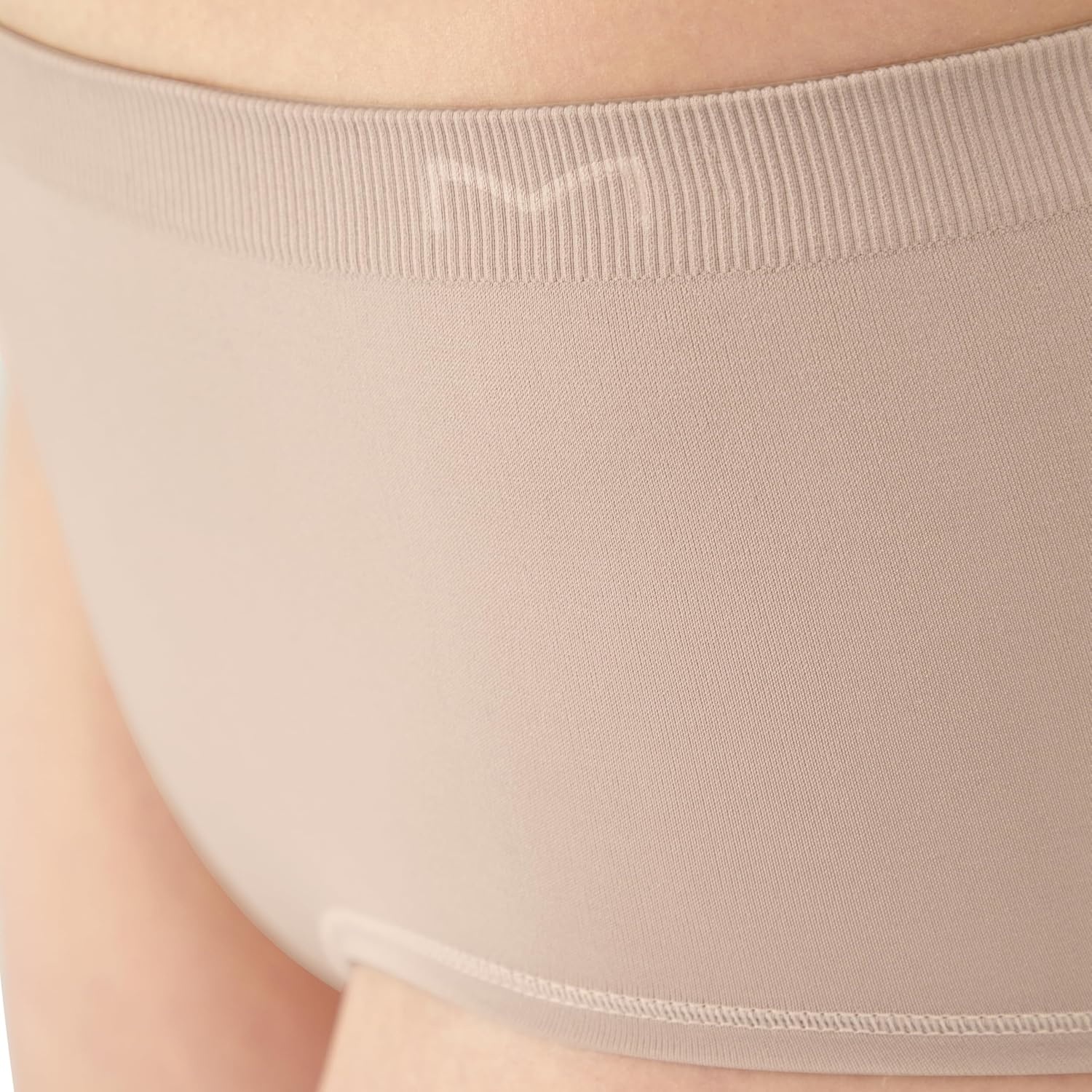 image:imageMaidenform Womens M Seamless Bikini Midrise Hipster Panty Seamless Underwear for Women 3packWhiteSandshellEvening Blush