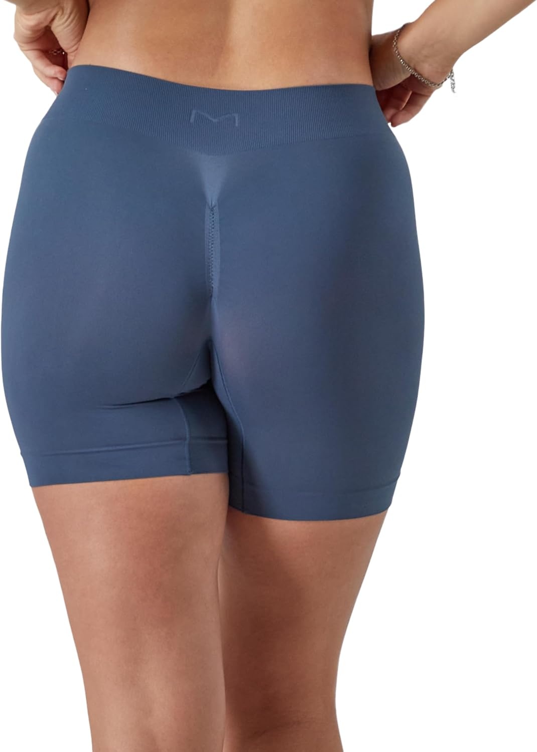 image:imageMaidenform Womens M Smoothing Seamless Shorty Shapewear Booty Lift Shorty Lightweight SmoothingTrekking Grey